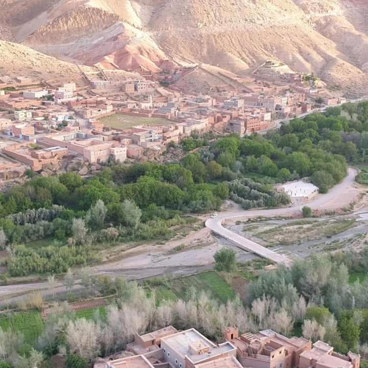 Kasbah Ait Arbi Hotel Ait Ougliff Exterior foto